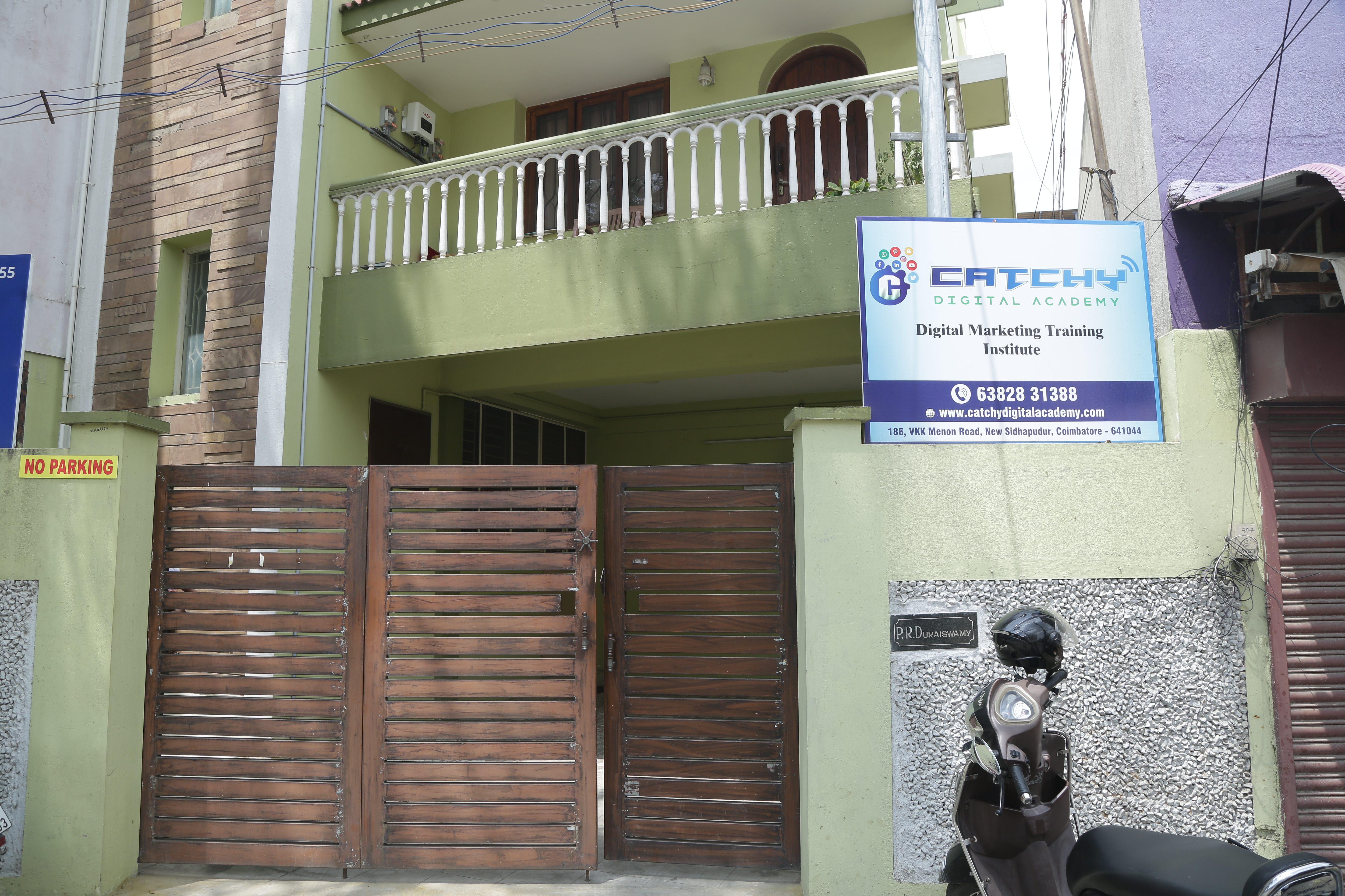 Entrance to Catchy Digital Academy